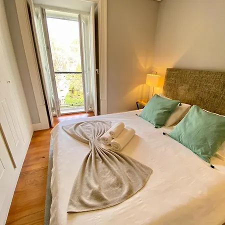 Exuberante Refugio No Centro De * ליסבון